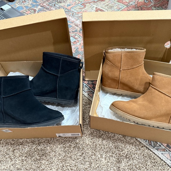 UGG Classic Femme Mini Boots in Black & Tan - Picture 1 of 9